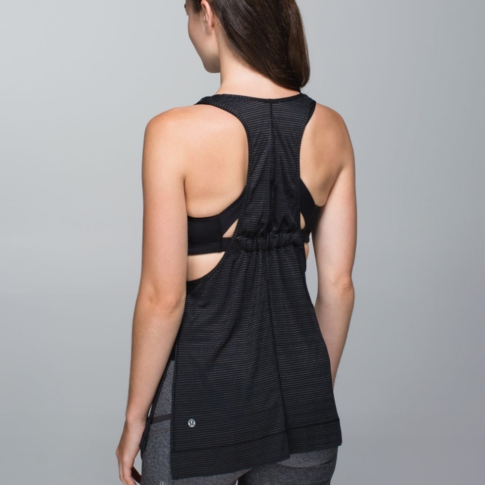 Lululemon Stash It Tank - Black Print - Size 4